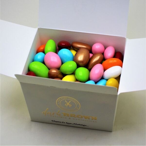 Dark Brown ve Nuri Toplar Bayram Paketi: Kahve, Draje ve Çikolata