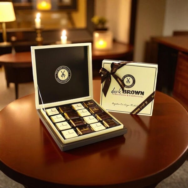 Dark Brown Bitter ve Sütlü Madlen Çikolatayı Keşfedin