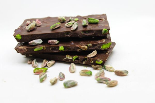 Dark Brown Antep Fıstıklı Beyoğlu Çikolatası - Sütlü Kırma Lezzeti