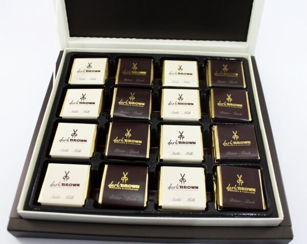 Dark Brown Bitter ve Sütlü Madlen Çikolatayı Keşfedin 72'li (Hediye Kutu)