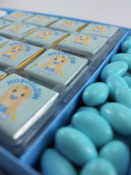 Dark Brown Madlen ve Badem Drajeli Bebek Doğum Çikolatası