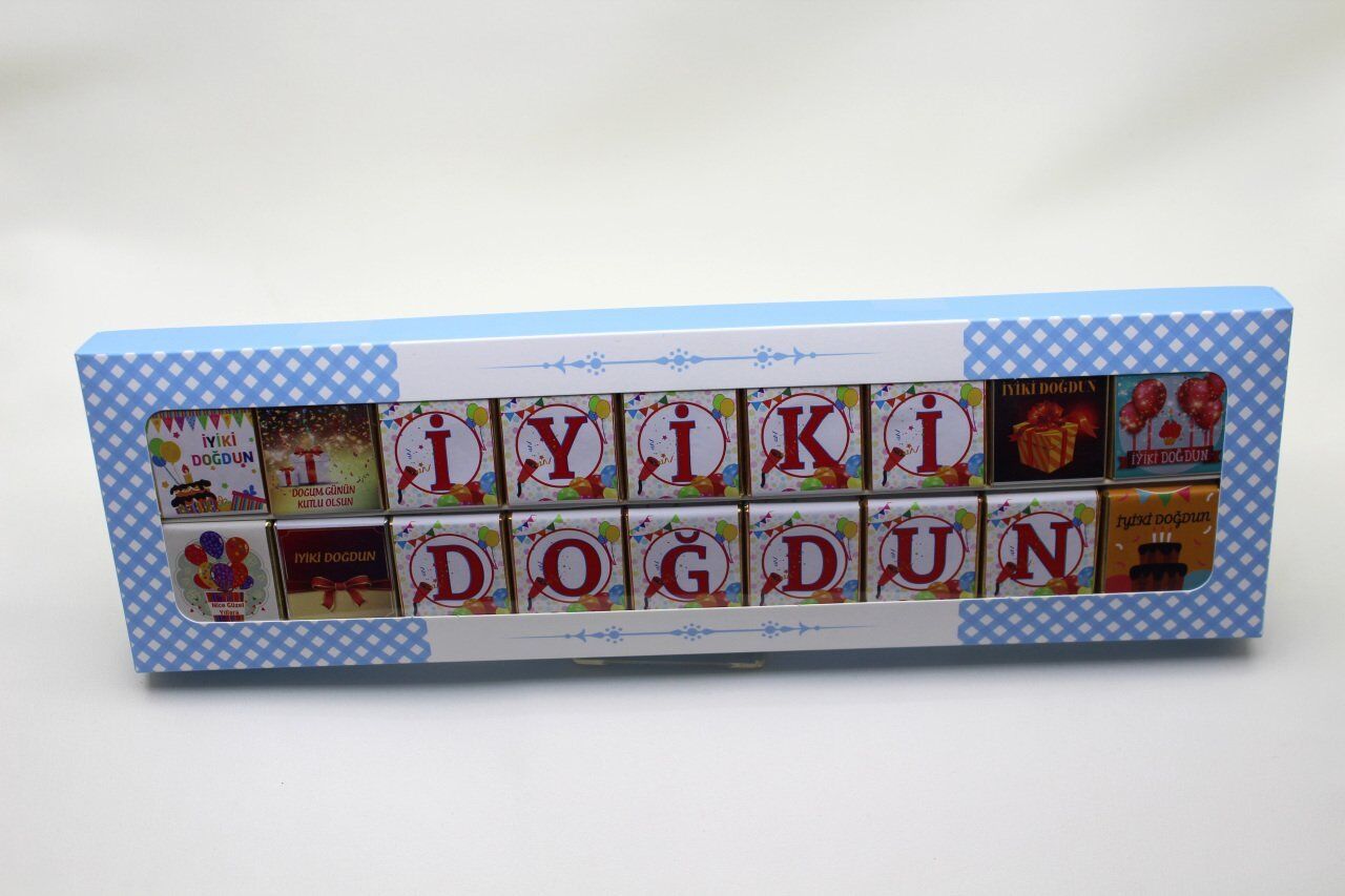 Dark Brown El Yapımı İYİKİ DOĞDUN Yazılı Madlen Çikolata 36 Adet