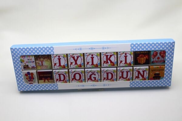 Dark Brown El Yapımı İYİKİ DOĞDUN Yazılı Madlen Çikolata 36 Adet