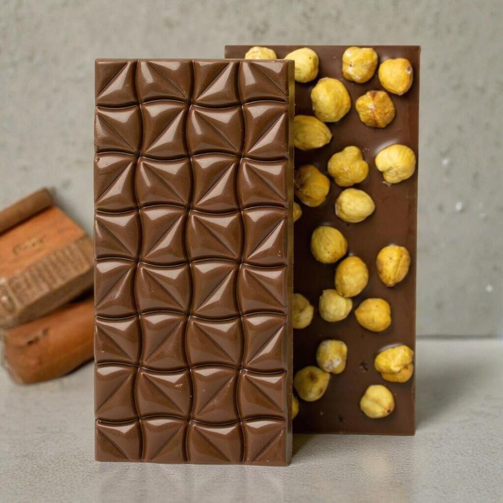 Dark Brown Fındıklı Sütlü Tablet Çikolata - El Yapımı, 100 Gr