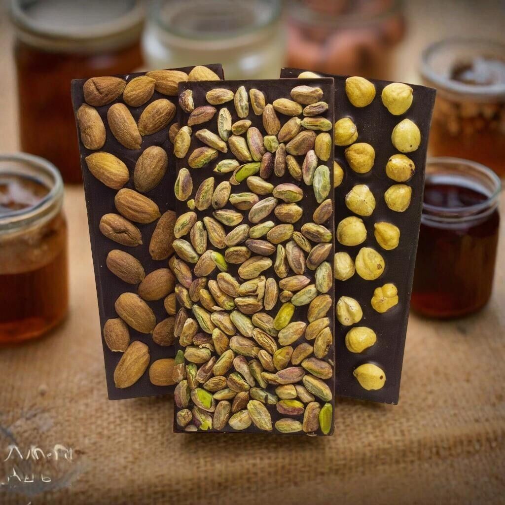 Dark Brown Bitter Tablet Çikolata 3x100 Gr - %54 Bitter Fındık, Badem ve Antep Fıstığı