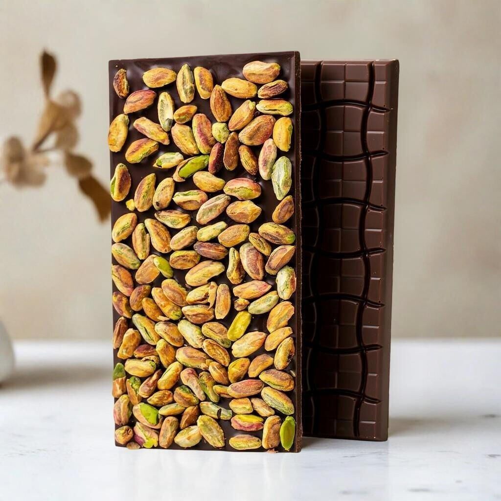 Dark Brown Antep Fıstıklı Bitter Tablet Çikolata 100 Gr