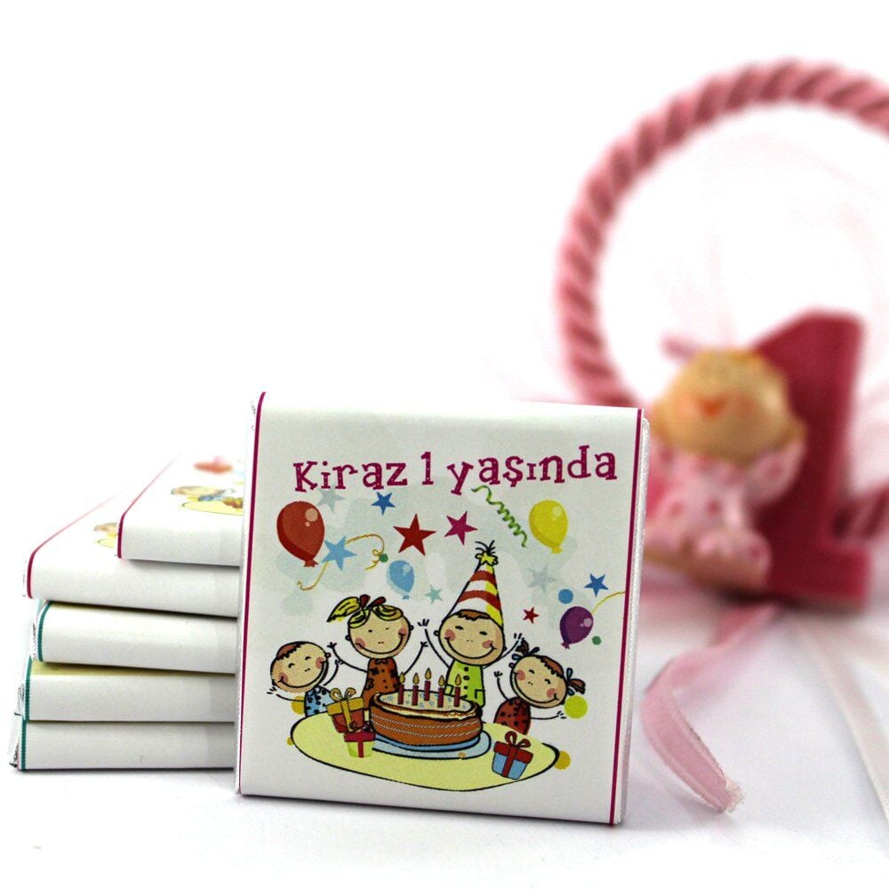 Dark Brown El Yapımı Kişiselleştirilebilir Doğum Günü Tebrik Madlen Çikolatası - 18 72'li (Hediye Kutu)