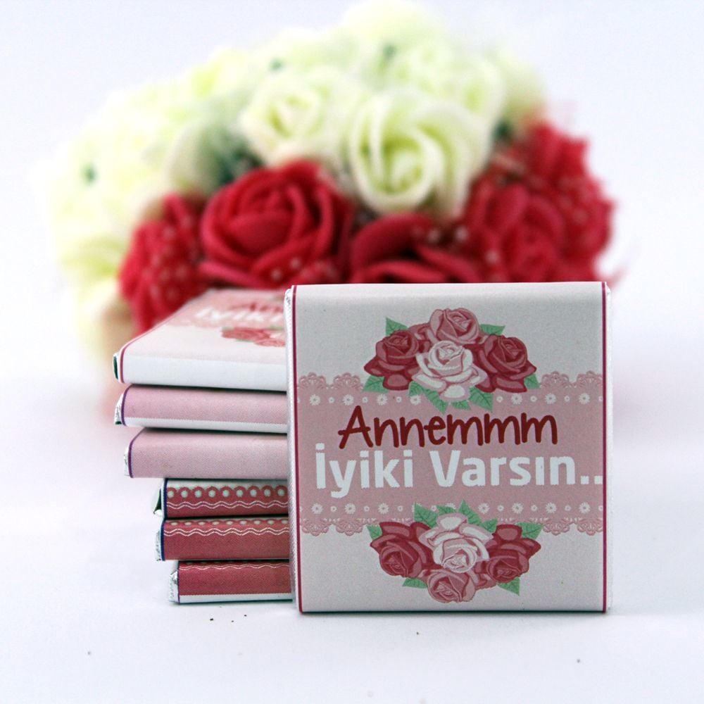 Dark Brown Yazılı Madlen Çikolatası: Anneler Günü İçin İdeal Hediye 72'li (Hediye Kutu)