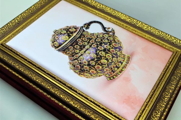 Dark Brown Su Matarası Çerçeveli Çikolata Kutusu Hediyelik Tablo Çikolata 48'li Spesiyal Çikolatalı