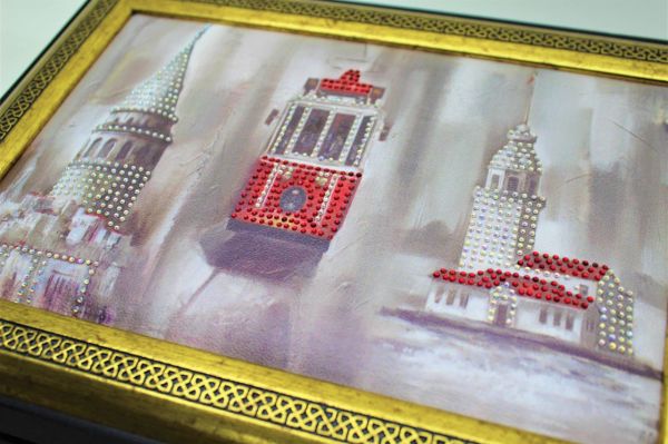 Dark Brown İstanbul Temalı Çerçeveli Çikolata Kutusu Hediyelik Tablo Çikolata 24'lü Sargılı Çikolatalı