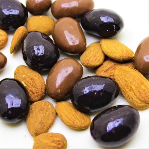 Dark Brown Bitter ve Sütlü Draje: Bademli Çikolata Keyfi 500 Gram