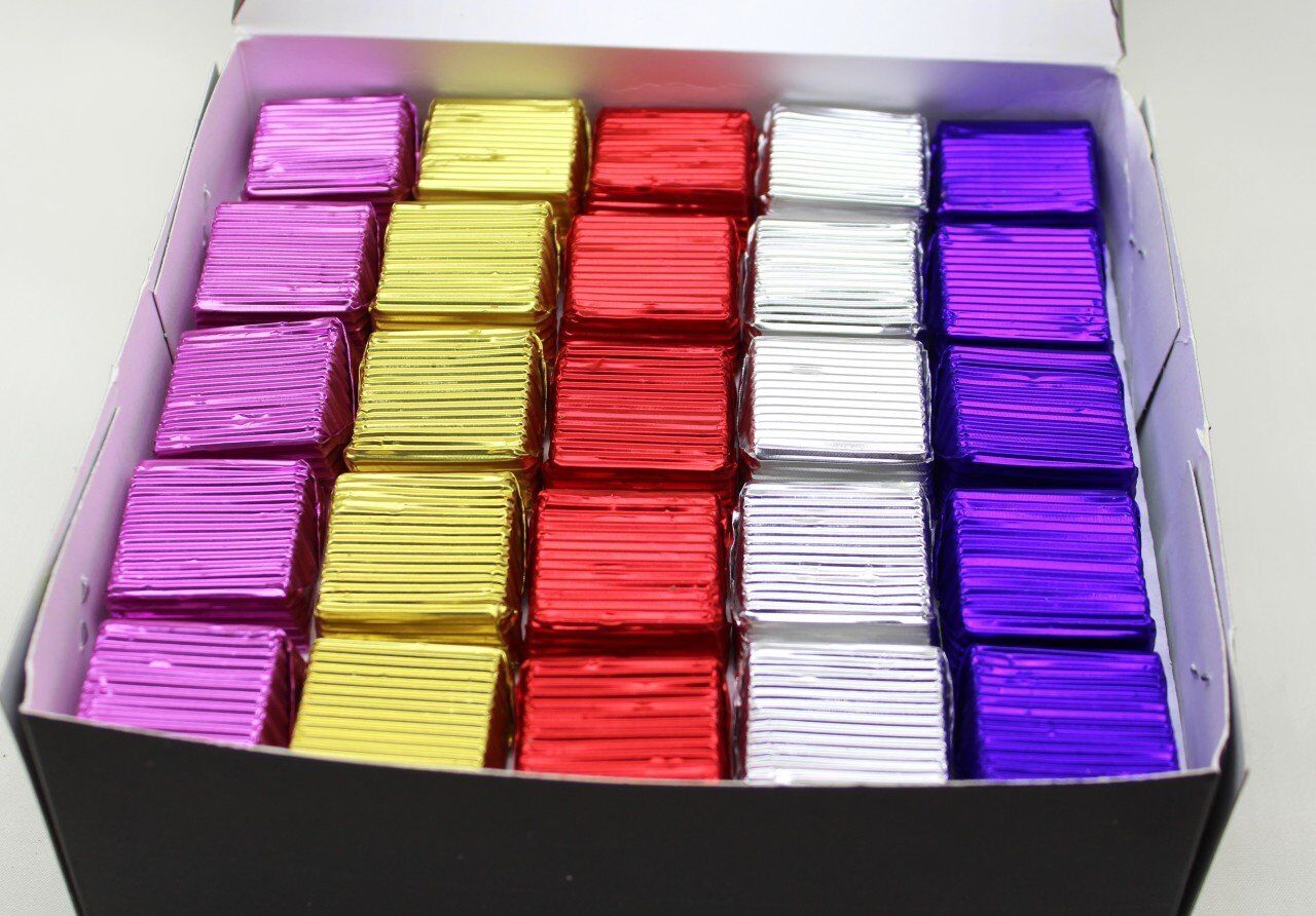 Dark Brown Fındıklı Kare Sütlü Çikolata 1000 Gr - İkramlık El Yapımı Çikolata