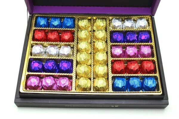 Dark Brown Sütlü Çikolata - 42 Adet Fındık Parçacıklı Sargılı