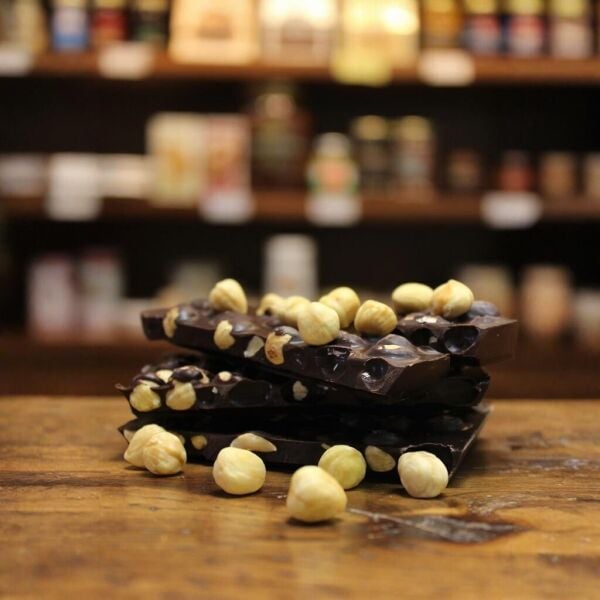 Dark Brown Fındıklı Bitter Beyoğlu Çikolatası - %54 Bitter Oranı 250 Gram
