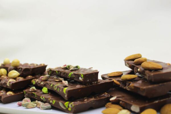 Karışık Sütlü Kırma Dark Brown Beyoğlu Çikolatası 250 Gram