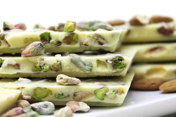 Dark Brown Karışık Beyaz Kırma Beyoğlu Çikolatası 750 Gram