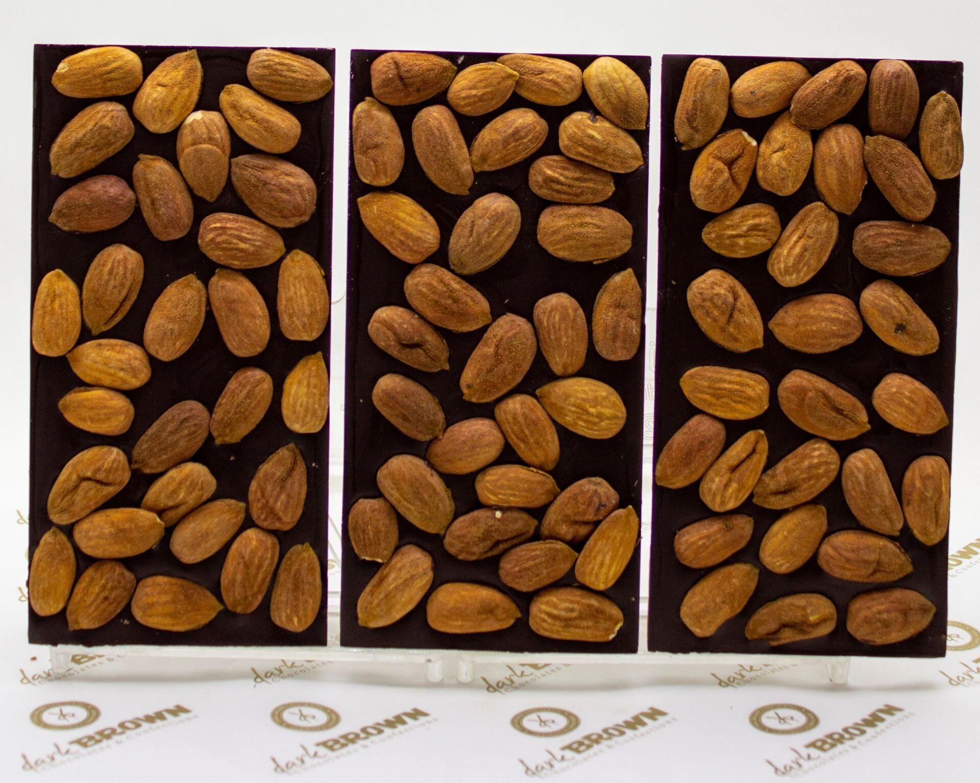 Dark Brown El Yapımı 3 Adet Bademli Bitter Çikolata Barı