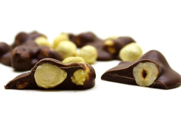 Dark Brown Fındıklı Sütlü Roş Çikolata - El Yapımı Lezzet 1 KG