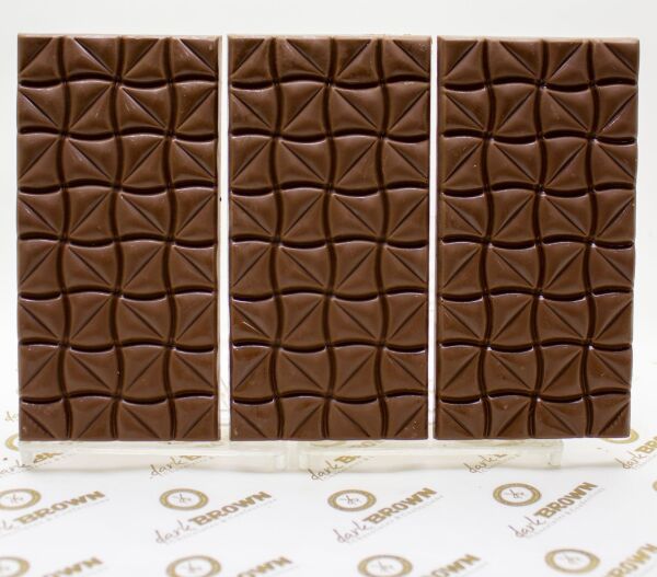 Dark Brown El Yapımı 3 Adet Antep Fıstıklı Sütlü Çikolata Barı