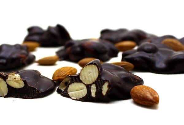 Dark Brown Kayısı Çekirdekli Bitter Roş Çikolata 250 Gram