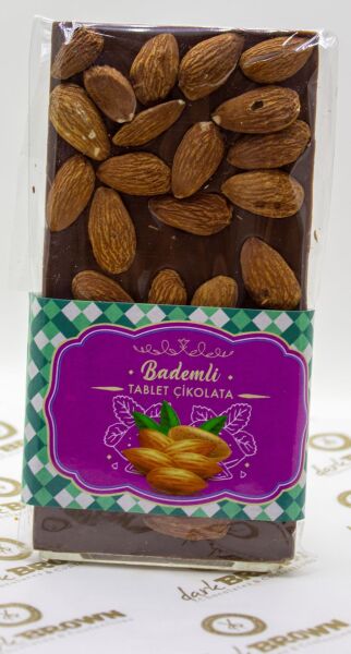 Dark Brown El Yapımı 3'lü Bademli Sütlü Çikolata Tablet