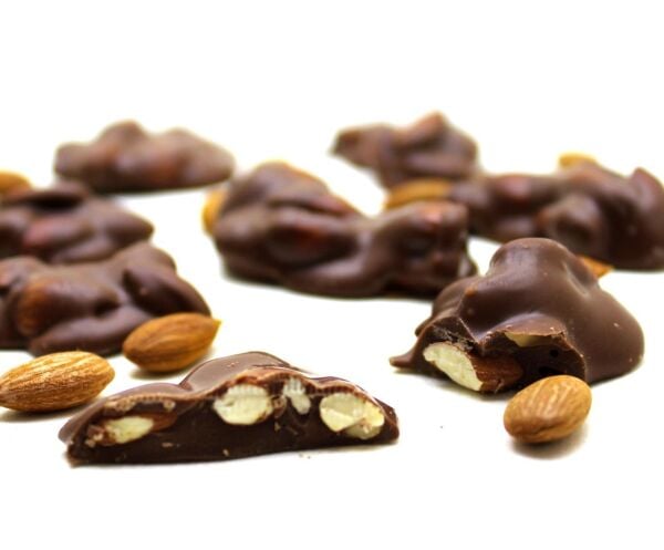 Dark Brown Roş Çikolata - Kayısı Çekirdekli Sütlü Lezzet 500 Gram