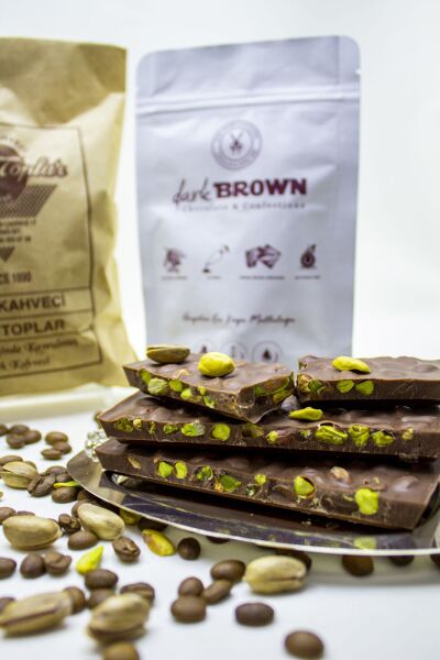 Nuri Toplar Taze Çekim Türk Kahvesi & Dark Brown Antep Fıstıklı Sütlü Beyoğlu Çikolatası