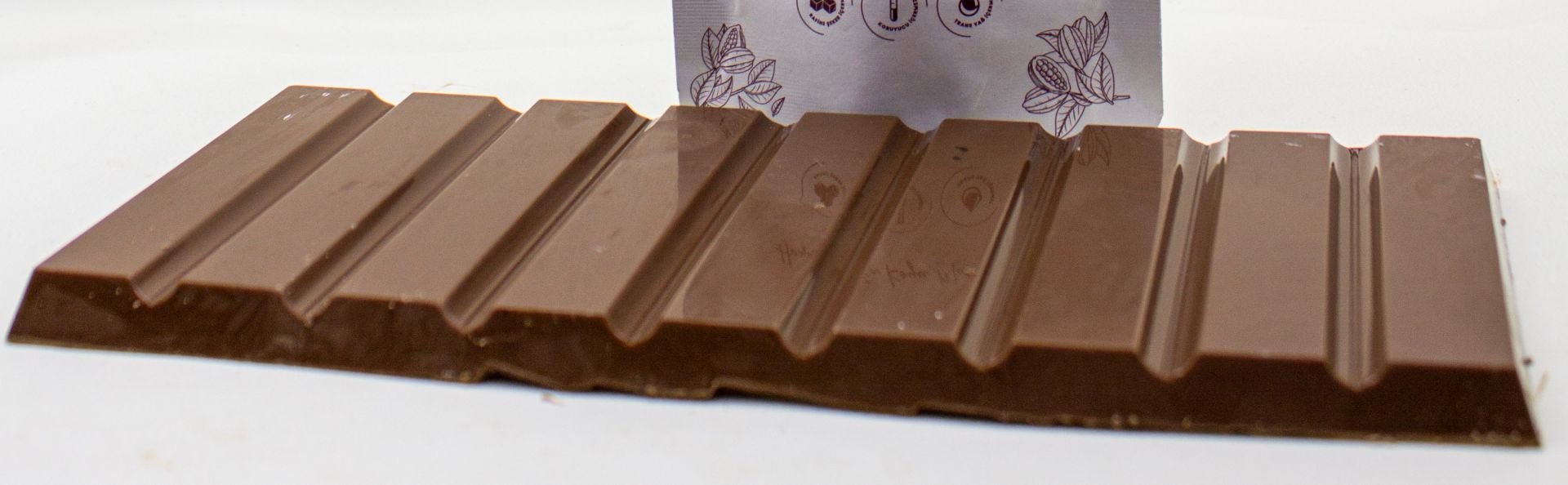 Dark Brown 1 KG Sütlü Kuvertür Çikolata Beyoğlu Gerçek El Yapımı Kuvertür