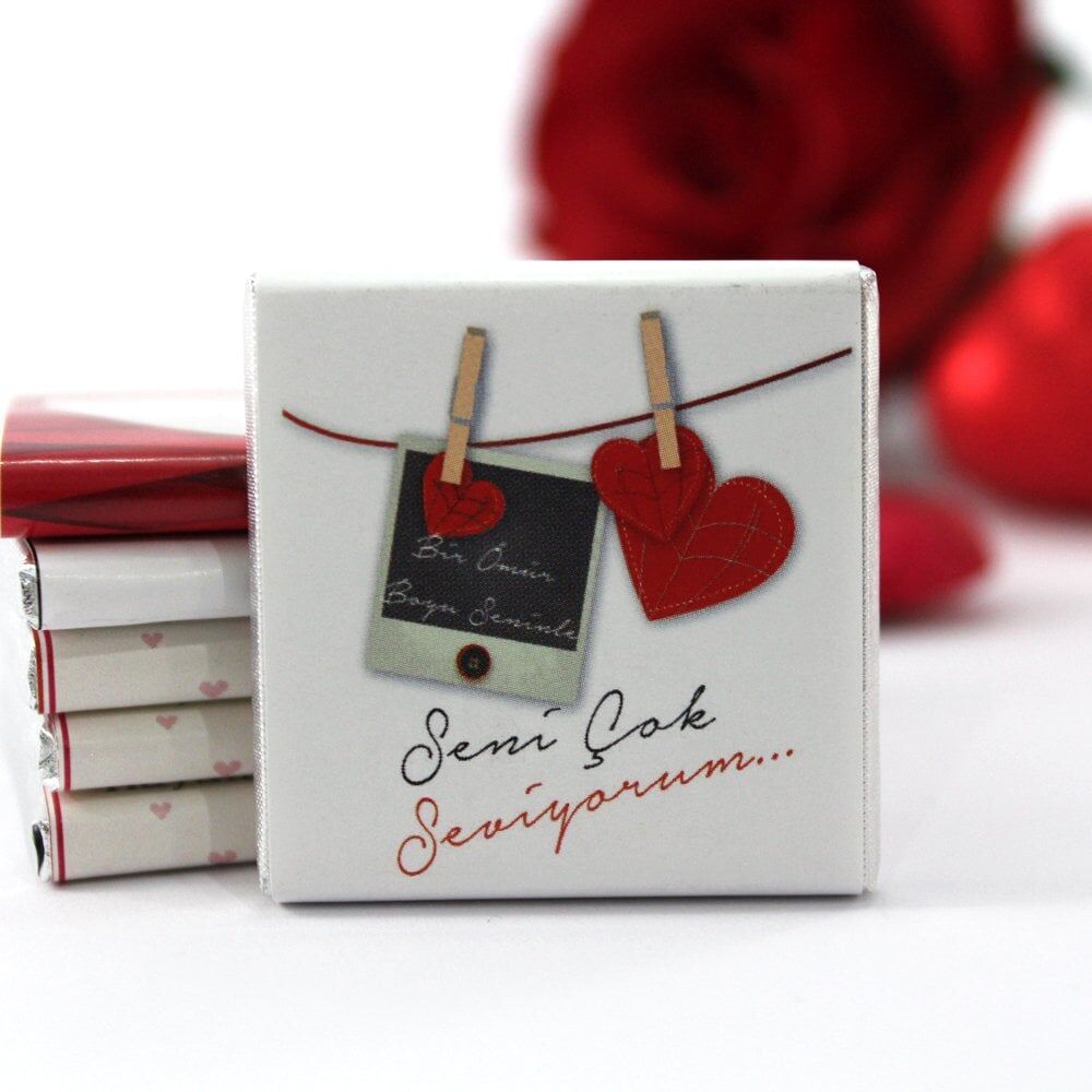 Dark Brown 'Seni Çok Seviyorum' Yazılı El Yapımı Madlen Çikolata 48'li (Hediye Kutu)