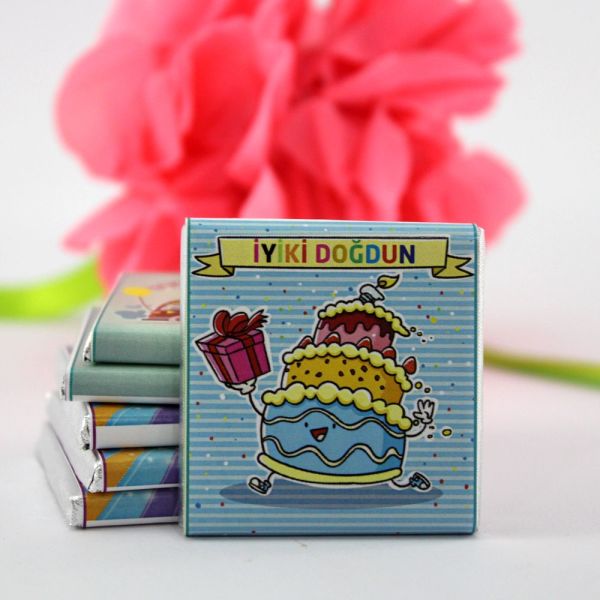 Dark Brown İyi ki Doğdun Yazılı Hediyelik Madlen Çikolata