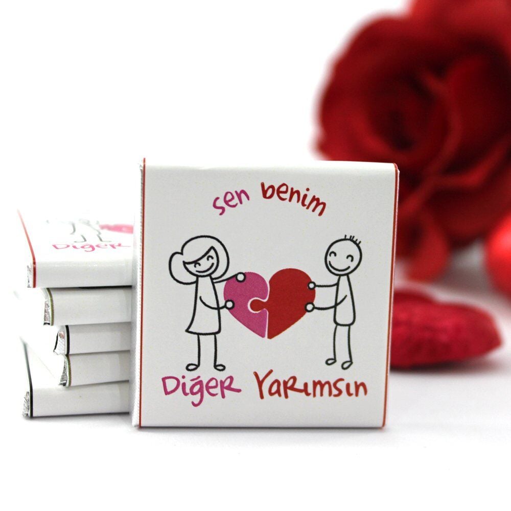 Dark Brown Bitter ve Sütlü Yazılı Madlen Çikolata - Sen Benim Diğer Yarımsın 48'li (Hediye Kutu)