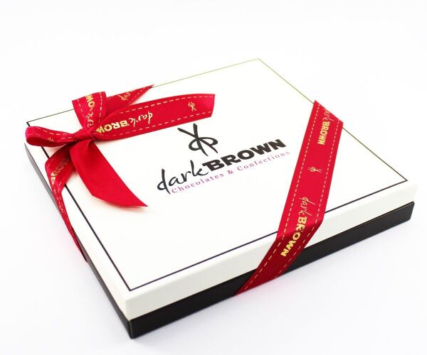 Dark Brown Yazılı Madlen Bayram Çikolatası - El Yapımı ve Katkısız