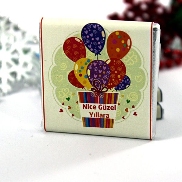 Dark Brown Doğum Gününe Özel Sütlü ve Bitter Madlen Çikolata 48'li (Hediye Kutu)