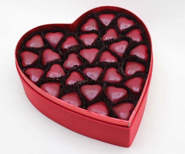 Dark Brown El Yapımı Kırmızı Kalpli Çikolata Kutusu - Sevgilinize Özel Mesajlı - KN02