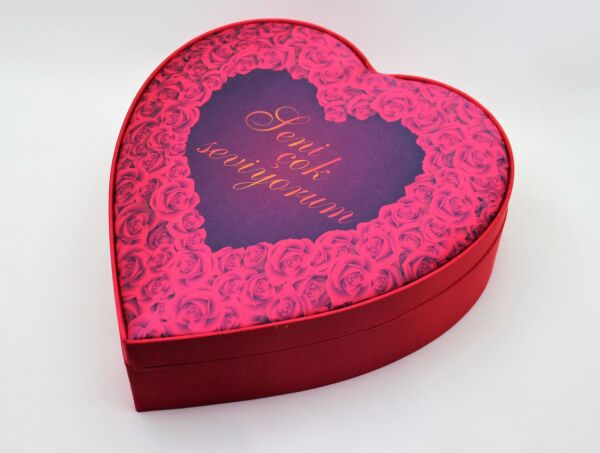 Dark Brown El Yapımı Kırmızı Kalpli Çikolata Kutusu - Sevgilinize Özel Mesajlı - KN02