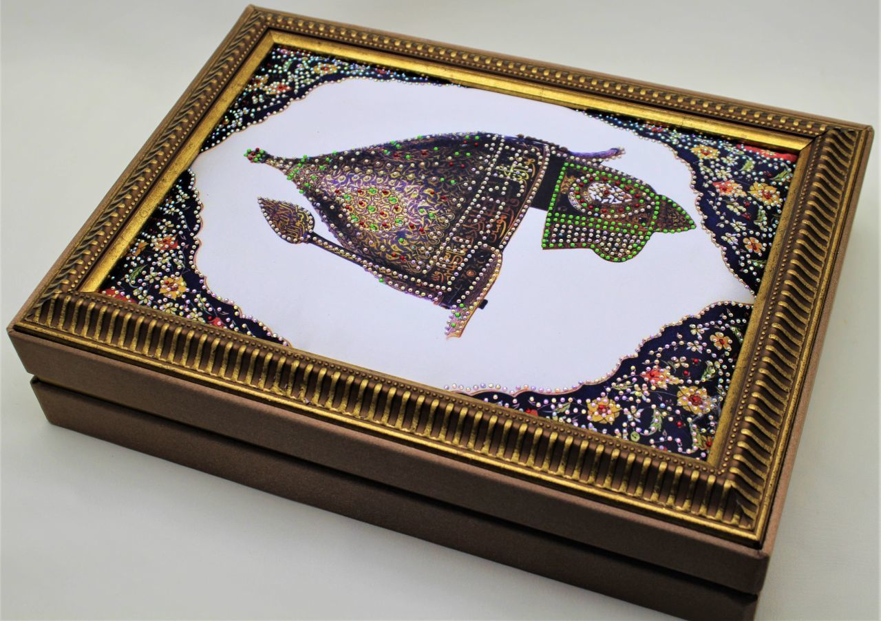 Dark Brown Topkapı Miğfer Çerçeveli Çikolata Kutusu Hediyelik Tablo Çikolata 24'lü