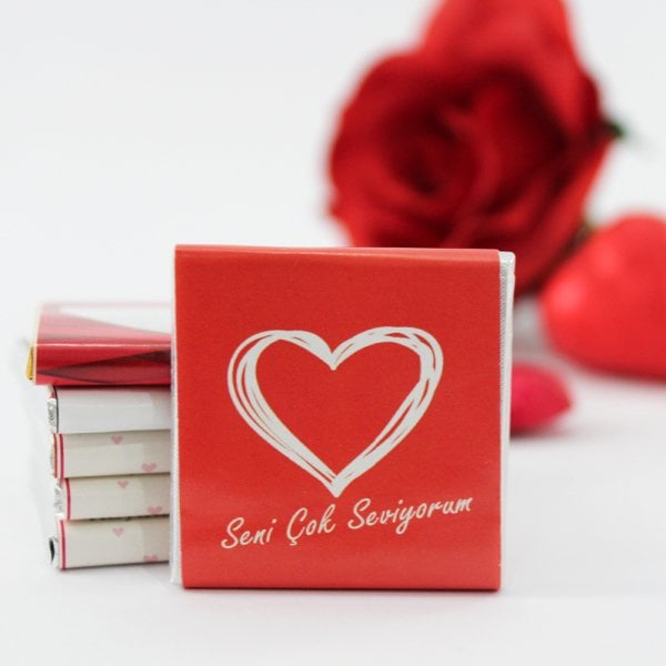 Dark Brown 'Seni Çok Seviyorum' Yazılı El Yapımı Madlen Çikolata