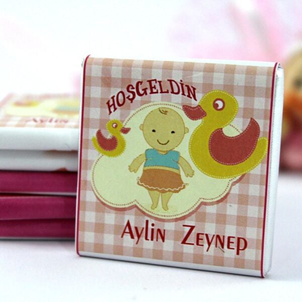 Dark Brown Kız Bebek İçin İsimli Hediye Çikolatası 150'li (Koli)