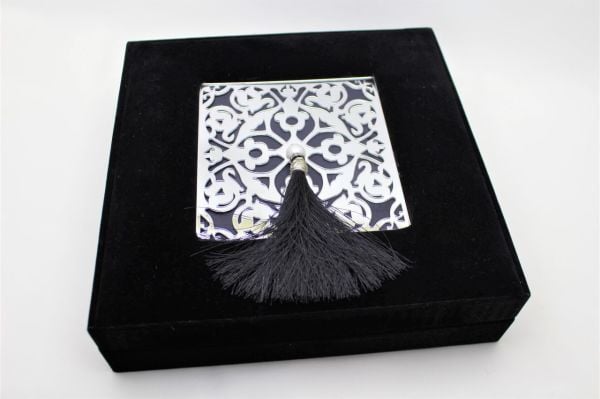 Dark Brown El Yapımı 36'lı Siyah Kadife Çikolata Kutusu - Özel Osmanlı Motifleri