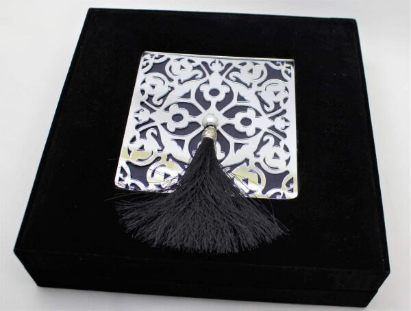 Dark Brown El Yapımı 36'lı Siyah Kadife Çikolata Kutusu - Özel Osmanlı Motifleri