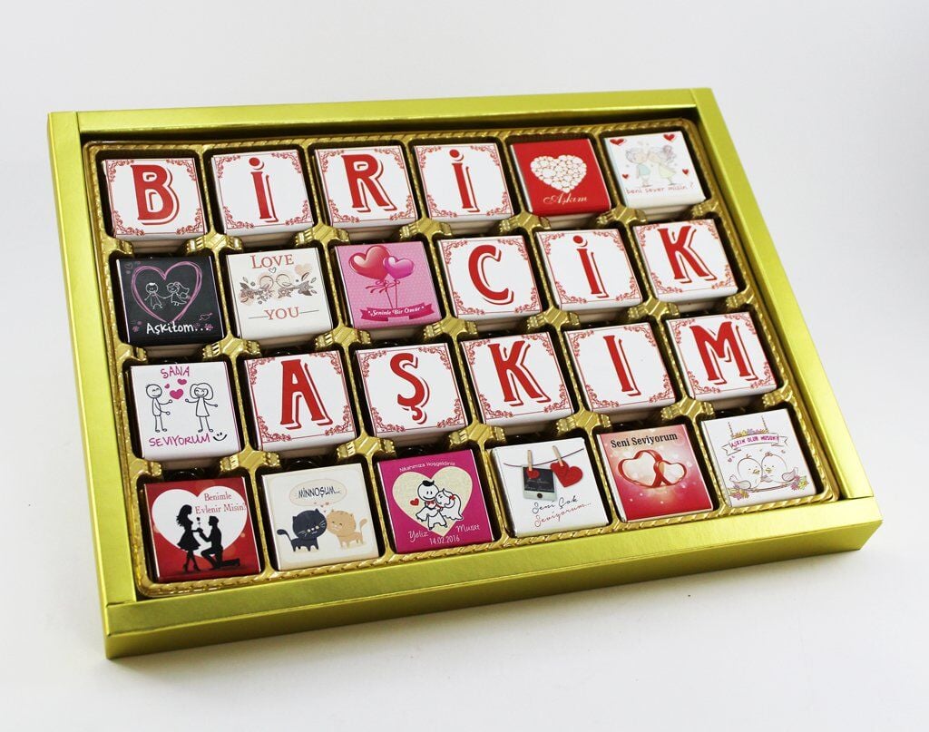 Dark Brown Bitter ve Sütlü 72 Adet 'Biricik Aşkım' Yazılı Madlen Çikolata